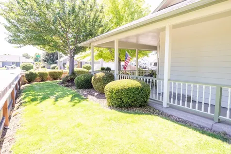 1800 SW J Street Grants Pass OR 97526