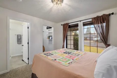 1860 Canyon Avenue Medford OR 97504