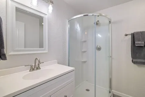 1860 Canyon Avenue Medford OR 97504