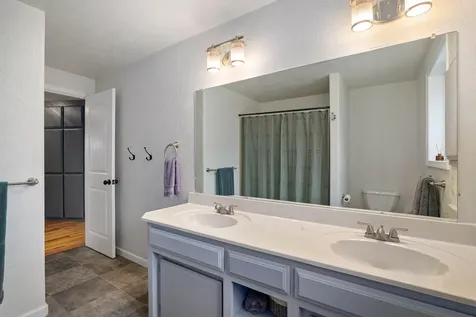 1860 Canyon Avenue Medford OR 97504