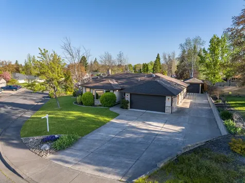 1860 Canyon Avenue Medford OR 97504