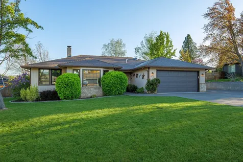 1860 Canyon Avenue Medford OR 97504