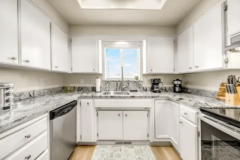 845 Forest Glen Drive Central Point OR 97502
