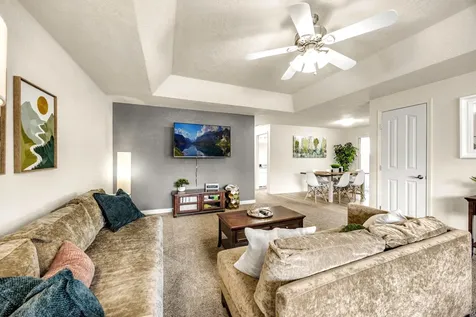 845 Forest Glen Drive Central Point OR 97502