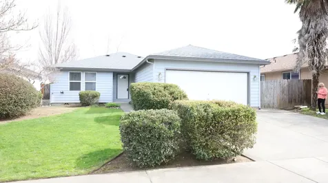 647 SW Larch Road Grants Pass OR 97526