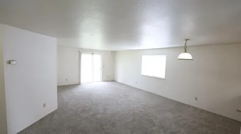 647 SW Larch Road Grants Pass OR 97526