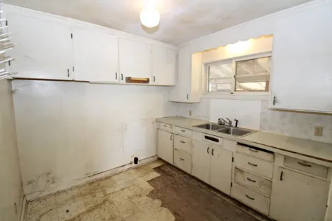 1119 NW Elm Street Grants Pass OR 97526
