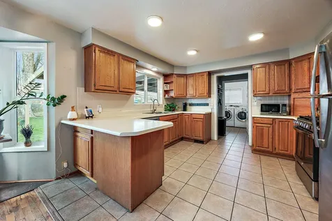 140 Clover Lane Medford OR 97501