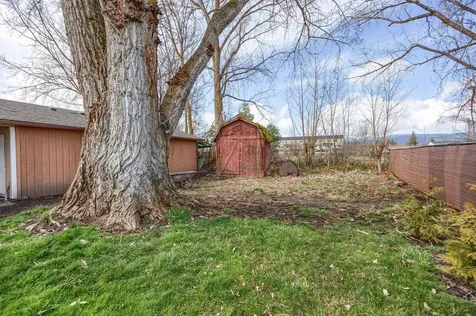 140 Clover Lane Medford OR 97501