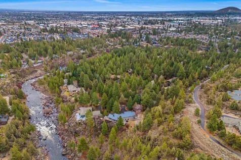 4059 NW Lower Village Road Bend OR 97703