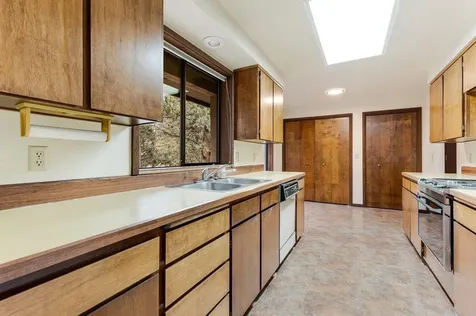 4059 NW Lower Village Road Bend OR 97703