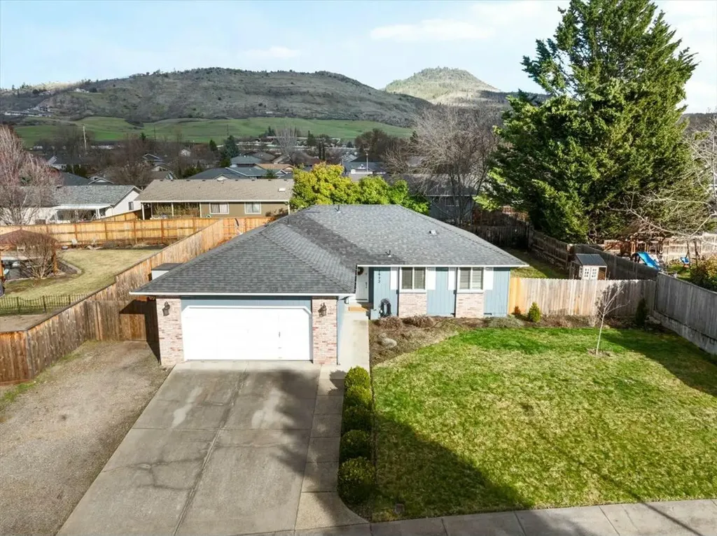 2922 Fairfax Street Medford OR 97504