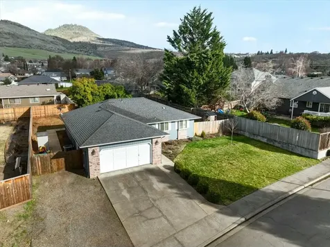 2922 Fairfax Street Medford OR 97504