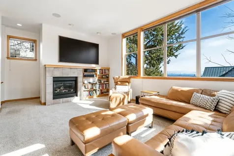 366 Willamette Park Lane Redmond OR 97756
