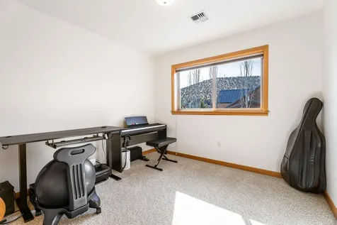 366 Willamette Park Lane Redmond OR 97756