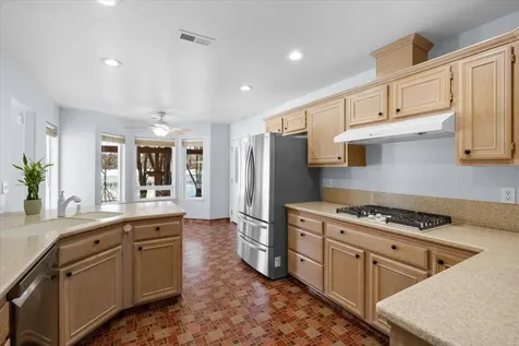 972 Harbor Isle Boulevard Klamath Falls OR 97601