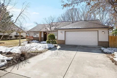 972 Harbor Isle Boulevard Klamath Falls OR 97601