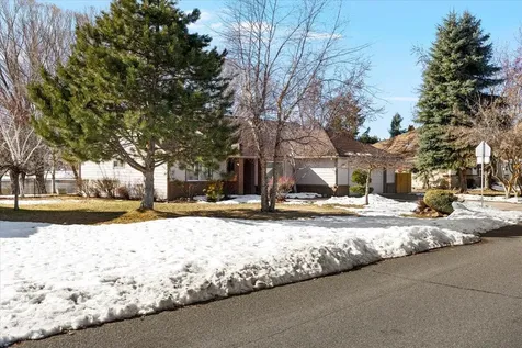 972 Harbor Isle Boulevard Klamath Falls OR 97601