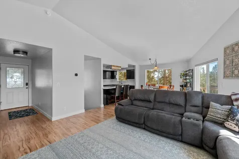 11211 NW King Avenue Prineville OR 97754