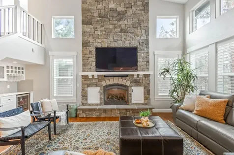 61387 Cultus Lake Court Bend OR 97702