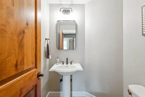 61387 Cultus Lake Court Bend OR 97702