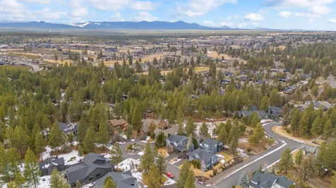 61387 Cultus Lake Court Bend OR 97702