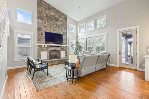 61387 Cultus Lake Court Bend OR 97702