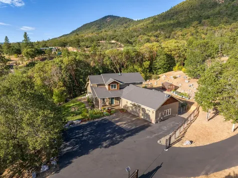 164 Blue Chip Lane Grants Pass OR 97527
