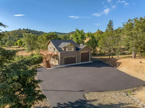 164 Blue Chip Lane Grants Pass OR 97527