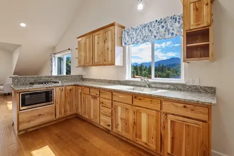 164 Blue Chip Lane Grants Pass OR 97527