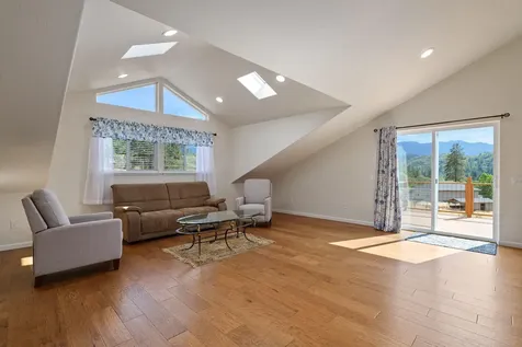 164 Blue Chip Lane Grants Pass OR 97527