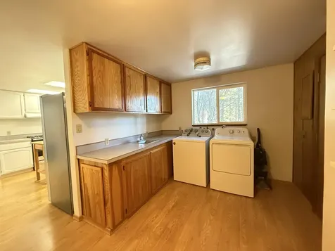 17209 Freight Road Lane Klamath Falls OR 97601