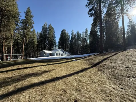 17209 Freight Road Lane Klamath Falls OR 97601