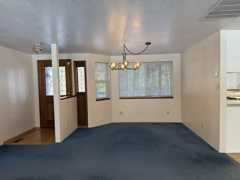 17209 Freight Road Lane Klamath Falls OR 97601