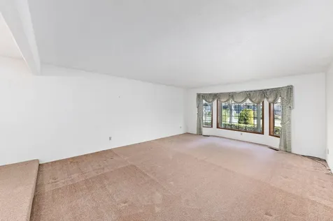 1855 Bristol Drive Medford OR 97504