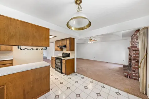 1855 Bristol Drive Medford OR 97504