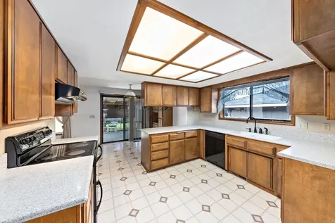 1855 Bristol Drive Medford OR 97504