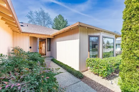 1855 Bristol Drive Medford OR 97504