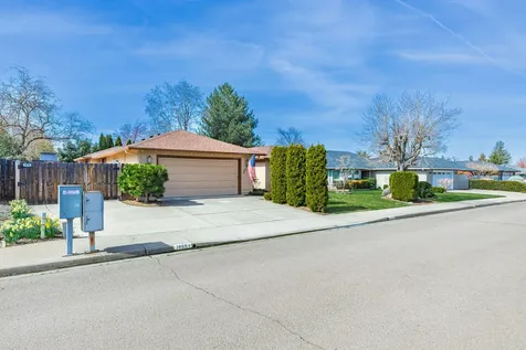 1855 Bristol Drive Medford OR 97504