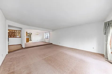 1855 Bristol Drive Medford OR 97504