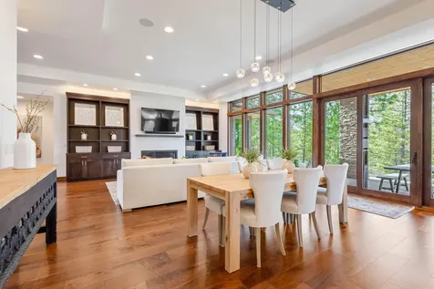 3038 NW Tharp Avenue Bend OR 97703