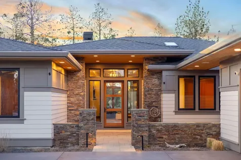 3038 NW Tharp Avenue Bend OR 97703