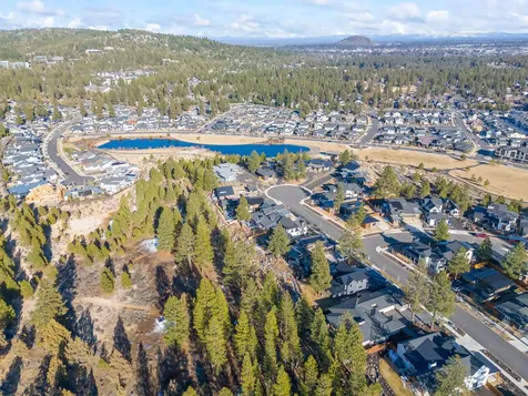 3038 NW Tharp Avenue Bend OR 97703