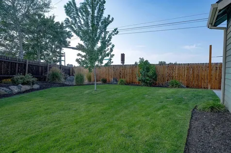 823 SW 26th Court Redmond OR 97756