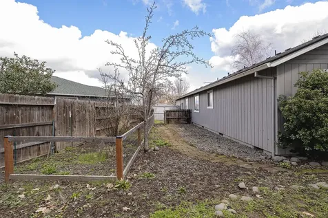 1582 Westfield Way Medford OR 97501