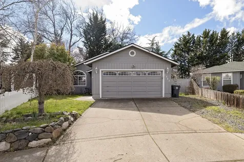 1582 Westfield Way Medford OR 97501