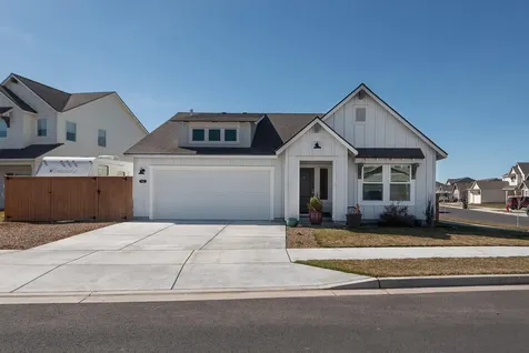 1142 NW Willow Parkway Road Madras OR 97741