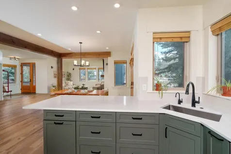 1398 NW Newport Avenue Bend OR 97703