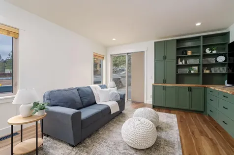 1398 NW Newport Avenue Bend OR 97703