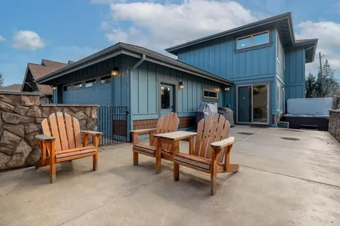 1398 NW Newport Avenue Bend OR 97703